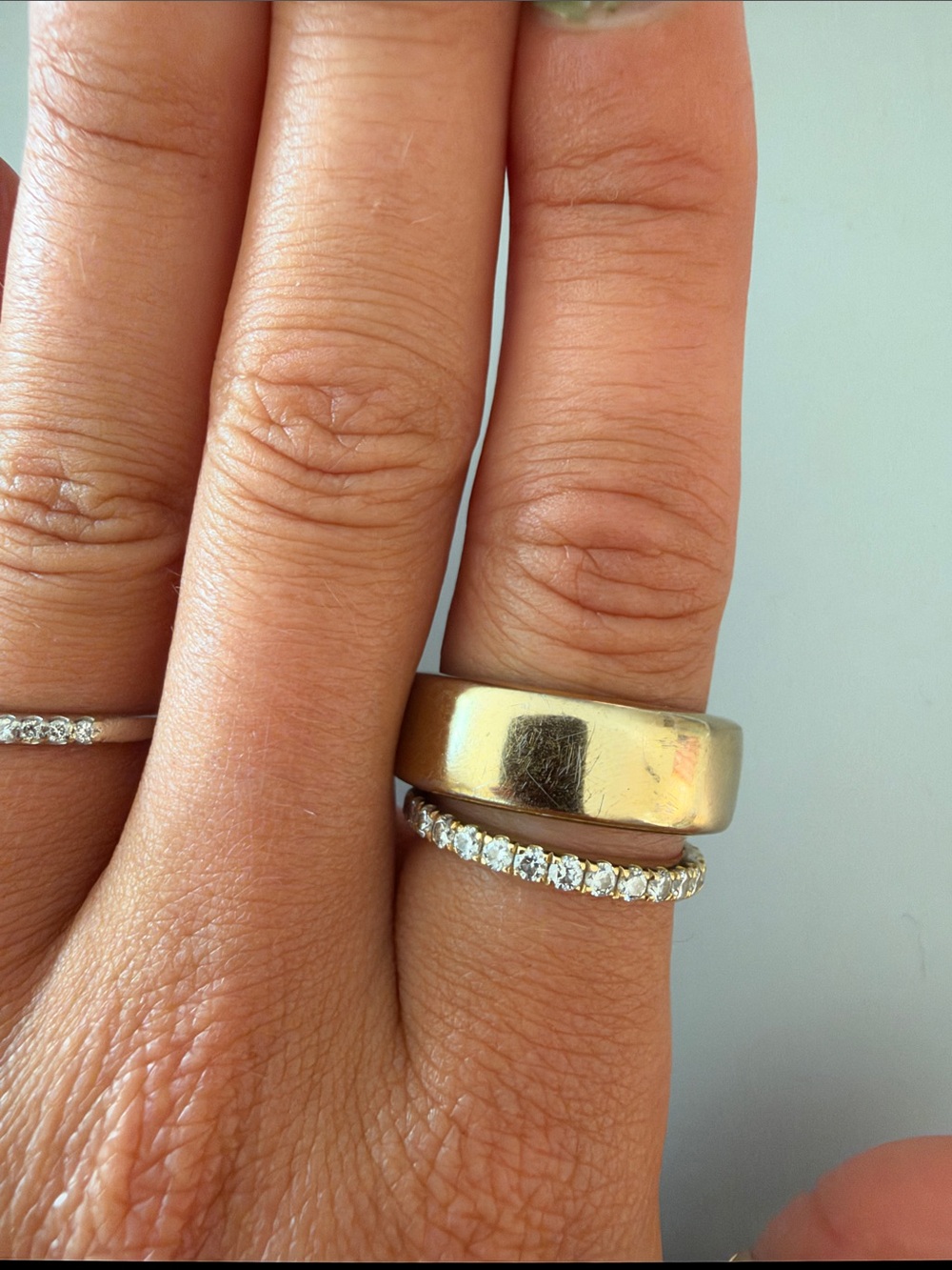 Oura Gold and Black Smart Ring
